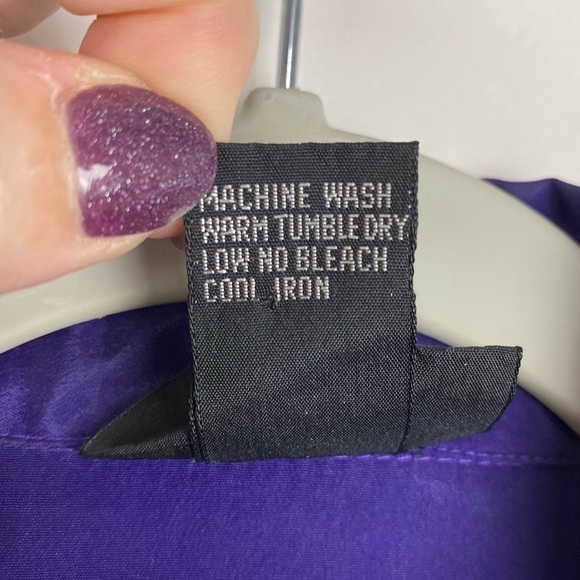 David Matthew Pleated Hidden Button Down Blouse Women's 14 Purple‎ - Picture 9 of 9